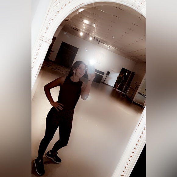 Meet your Posher, Jessi - Picture 5 of 8